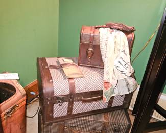 Decorative Wooden Suitcase, Broyhill Decorative Wooden Suitcase, Vtg Decorative Carry On Suitcase W/ Faux Gloves and Scarf!