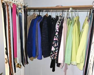 Women's Quality Clothing Size Large!