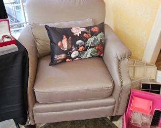 Lazy Boy Pewter Club Chair!