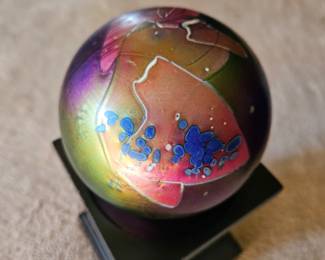 Wadoozz House of Glass 1990 Signed Iridescent Hand Blown Paper Weight!
