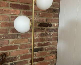 Mid-century pole lamp.