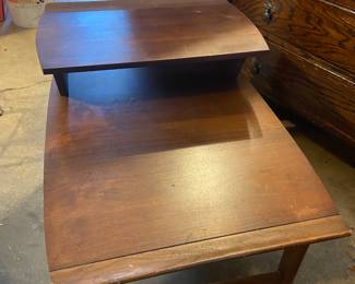 Lane mid-century two-tier table.