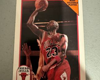 1991-92 NBA HOOPS - Michael Jordan MVP Basketball Card #35