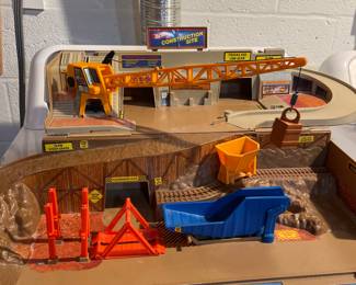 Vintage Hot Wheels Construction Site Toy