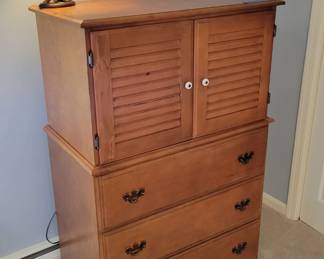 Vintage 2 Door / 3 Drawer Dresser (33"W x 18"D x 52"H)