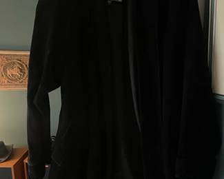 Clothing - traditional trends