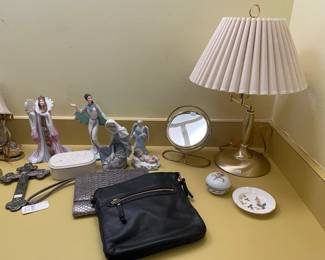 Table lamp, Hummel figurines