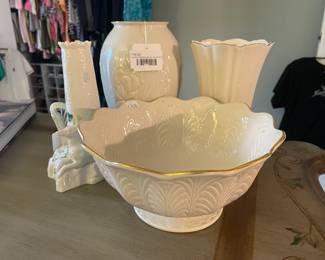 Lenox Masterpiece Vase (C), Belleek Tower Vase