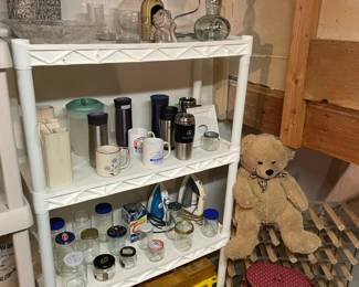  Kitchenware
