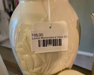 Lenox Masterpiece Vase (C)