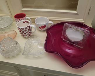 Valentine Gift Ideas? 
...dont forget to fill w/chocolate! 