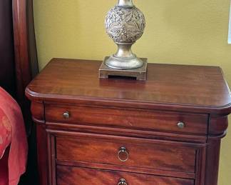 Nightstand + lamp