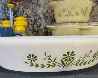 Glasbake green daisy bowl