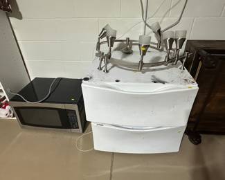 Pedestals for washer and dryer