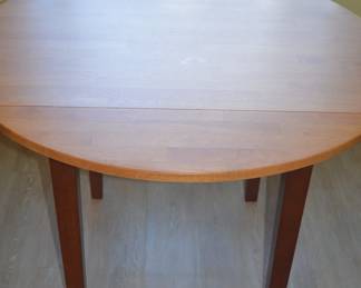 Kitchen drop leaf table