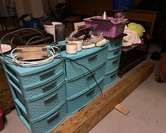 Storage bins