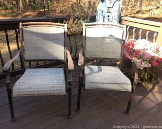 Set of 4 Patio Dining Table Armed Chairs