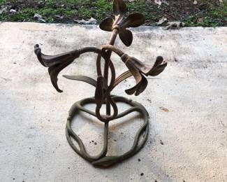 Metal Outdoor Floral Decor Piece