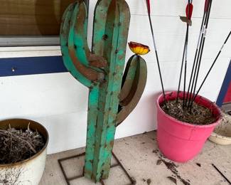 Metal cactus