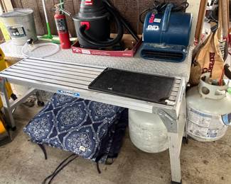 Aluminum step and nice diamond-plate truck tool box