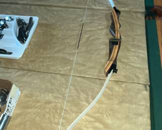 Fleetwood Monarch 54" recurve bow