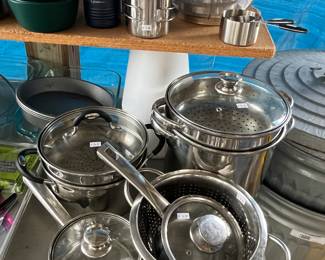 Stainless cookware w/ vented lids