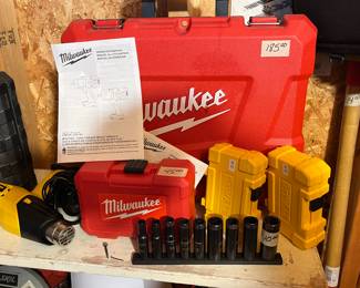 Milaukee Fuel cordless Impact wrench set