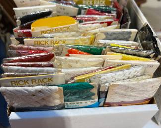 Lots Ric-Rac trim / Sewing vintage