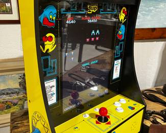 NEW PAC Man w/box ! Table top Game