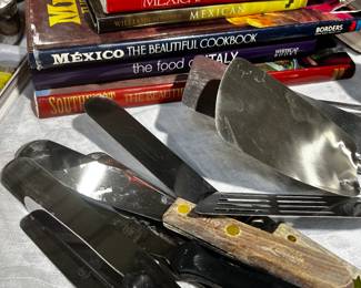 Cookbooks / Kitchen Tools