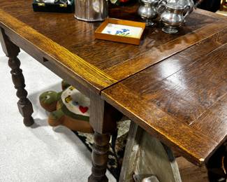 DRAW Table Antique excellent condition 
35” square….57” if drawn  ( leaves tuck underneath)
