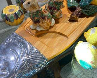 Fitz & Floyd Bunny Shakers / Ceramics lemon 
Fish platter app 3’ long in metal/wood