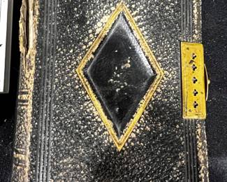 Antique Bible small /clasp