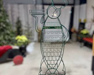 Large Chef in heavy wire/metal / Wine bottle storage piece