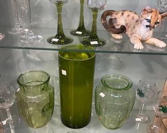 Depression Glass  / Lenox figure