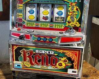 SLOT Machine ! Good working Order w/lots tokens / Super RENO