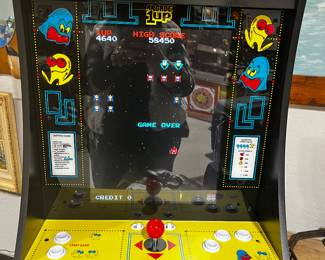 Pac-Man NEW ! Has box