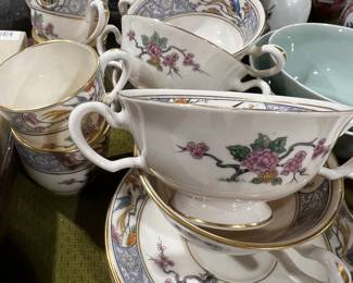 Lenox ‘Ming’ Porcelain Sets