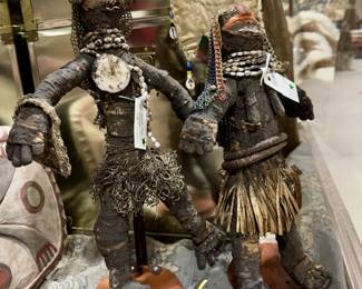 New Guinea Collection of different pieces / collectible