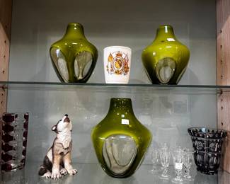 Art Glass Type Vases / Lenox Figure
‘Royal ‘ Cup