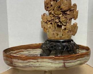 Onyx Marble Serving Stand With Soapstone Bird And Floral Statue