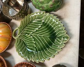 Majolica Style Leaf Plate