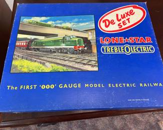 British DeLuxe Treble O Lectric Train set in Original Box
