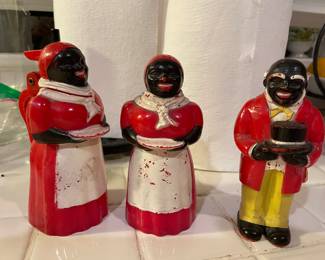  1950sF&F advertisement pcs, Aunt Jemima& Uncle Moses salt& pepper & Aunt Jemima syrup dispenser. 