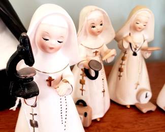 Vintage Napco Nun Figurines