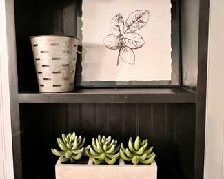 30% Off Beautiful new home decor items from Lauren at Boxwood in W. Dundee 