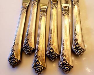 6 Oneida Heirloom Sterling Silver Handle Dinner Knives Damask Rose No Monograms