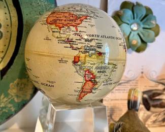 Mova World Globe on glass stand - solar powered/floats in water - spins when in the sun