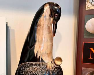 Stunning Carved Penguin w/egg 