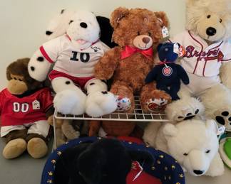Lots of great Build a Bear Animals, Clothes & Accessories!